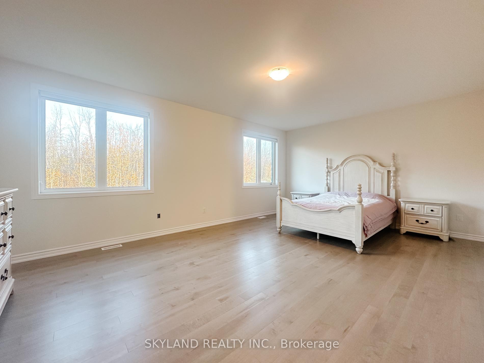 Photo 8 of 33 Del Ray Crescent, Wasaga Beach — HOMEH