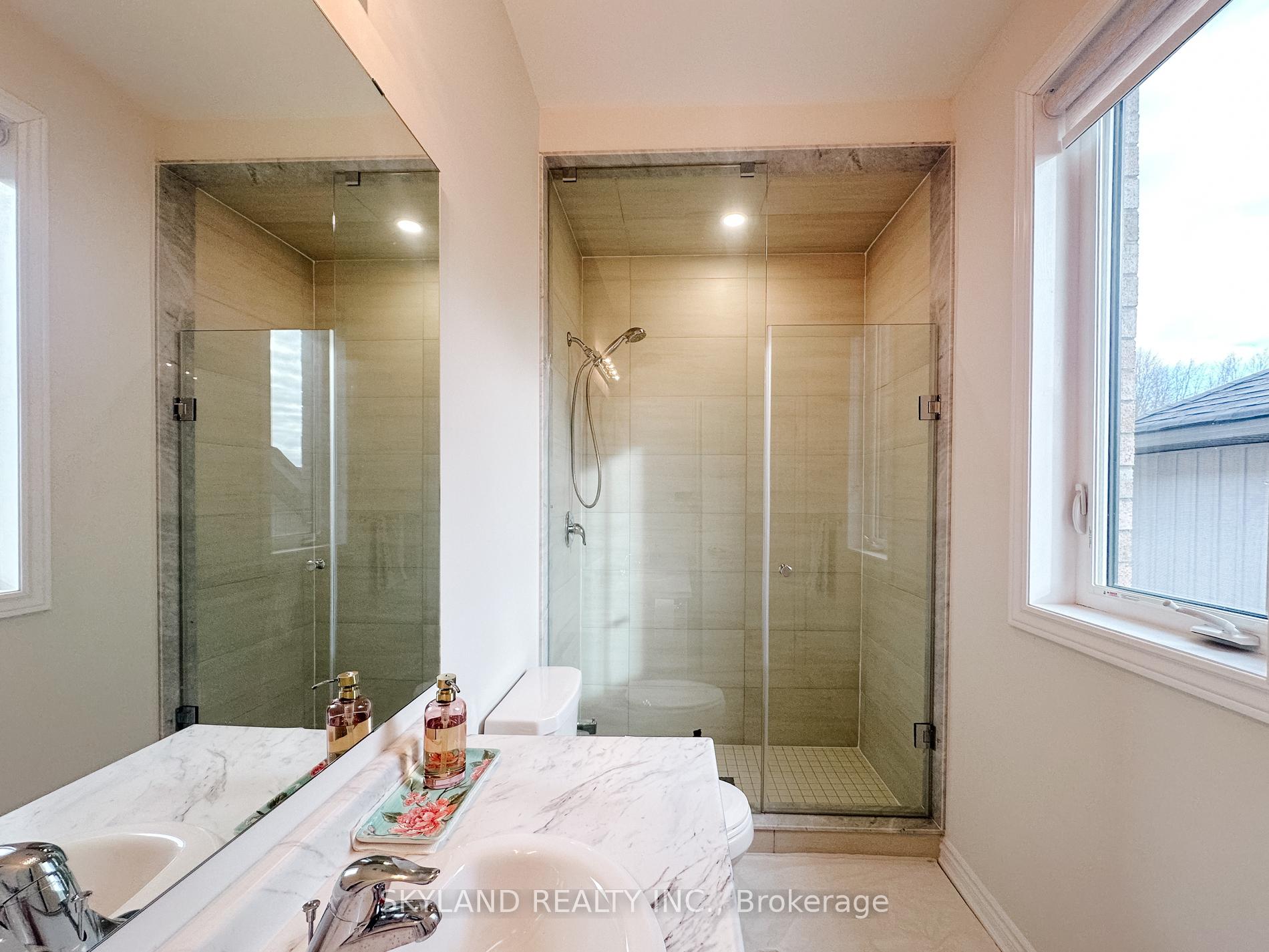 Photo 11 of 33 Del Ray Crescent, Wasaga Beach — HOMEH