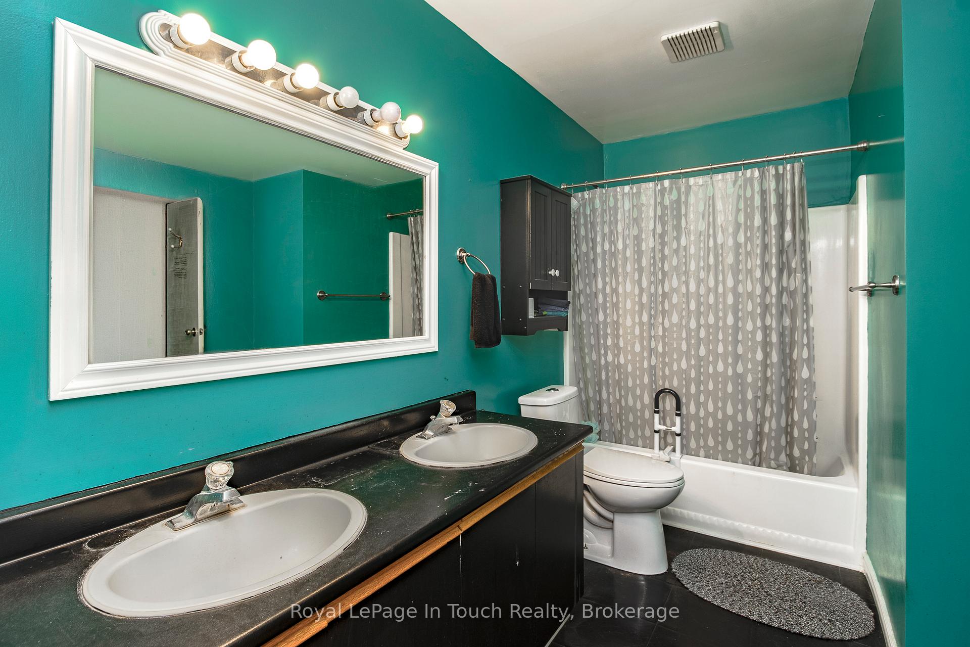 Photo 8 of 817 Birchwood Drive, Midland — HOMEH