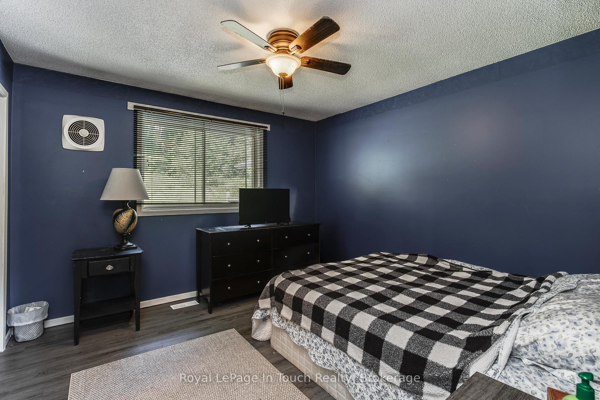 Photo 9 of 817 Birchwood Drive, Midland — HOMEH
