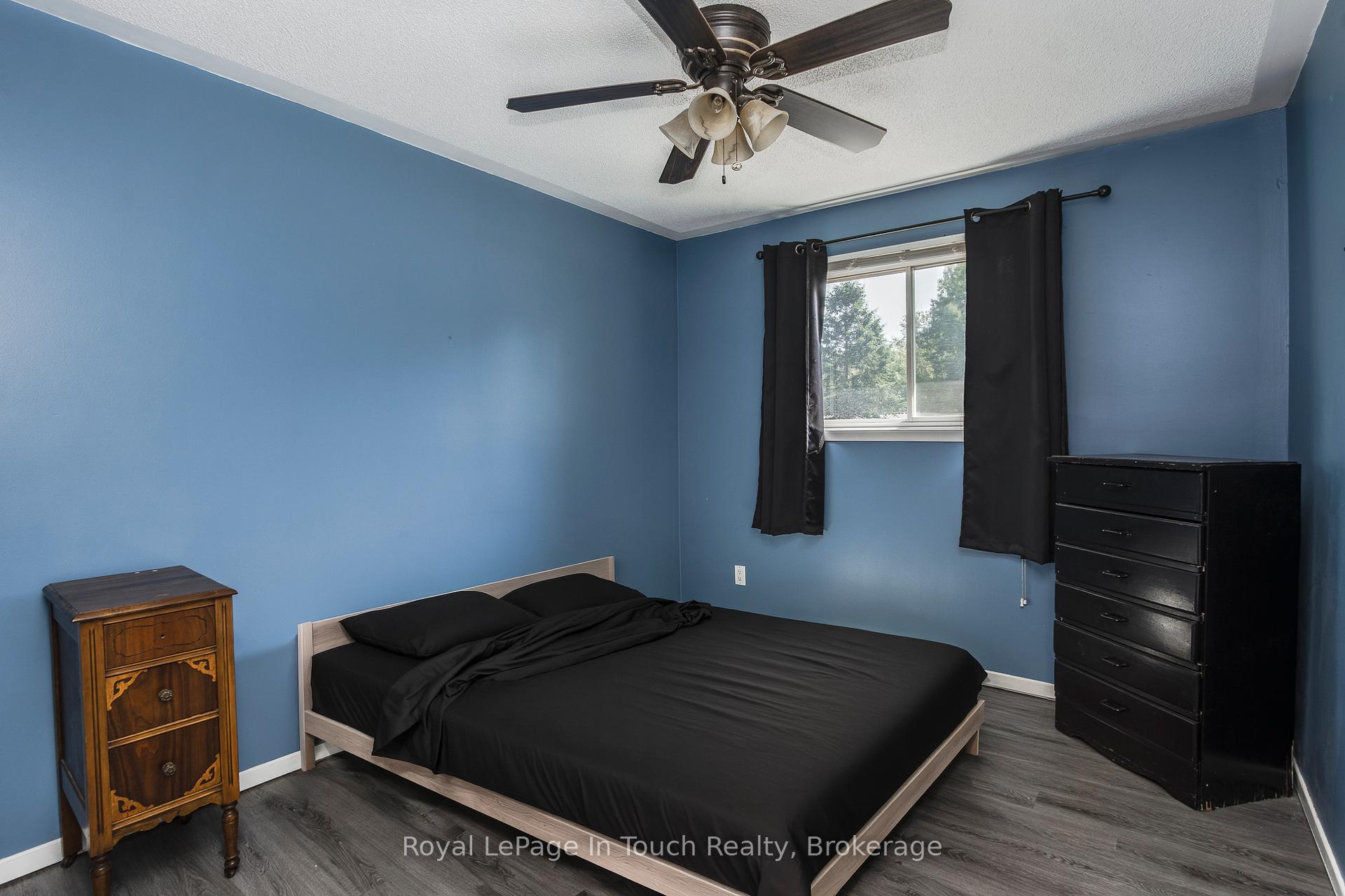 Photo 10 of 817 Birchwood Drive, Midland — HOMEH