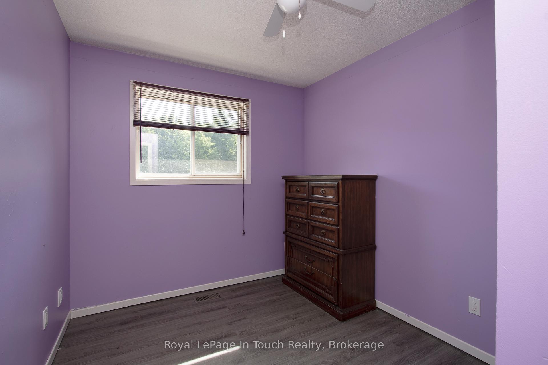 Photo 11 of 817 Birchwood Drive, Midland — HOMEH