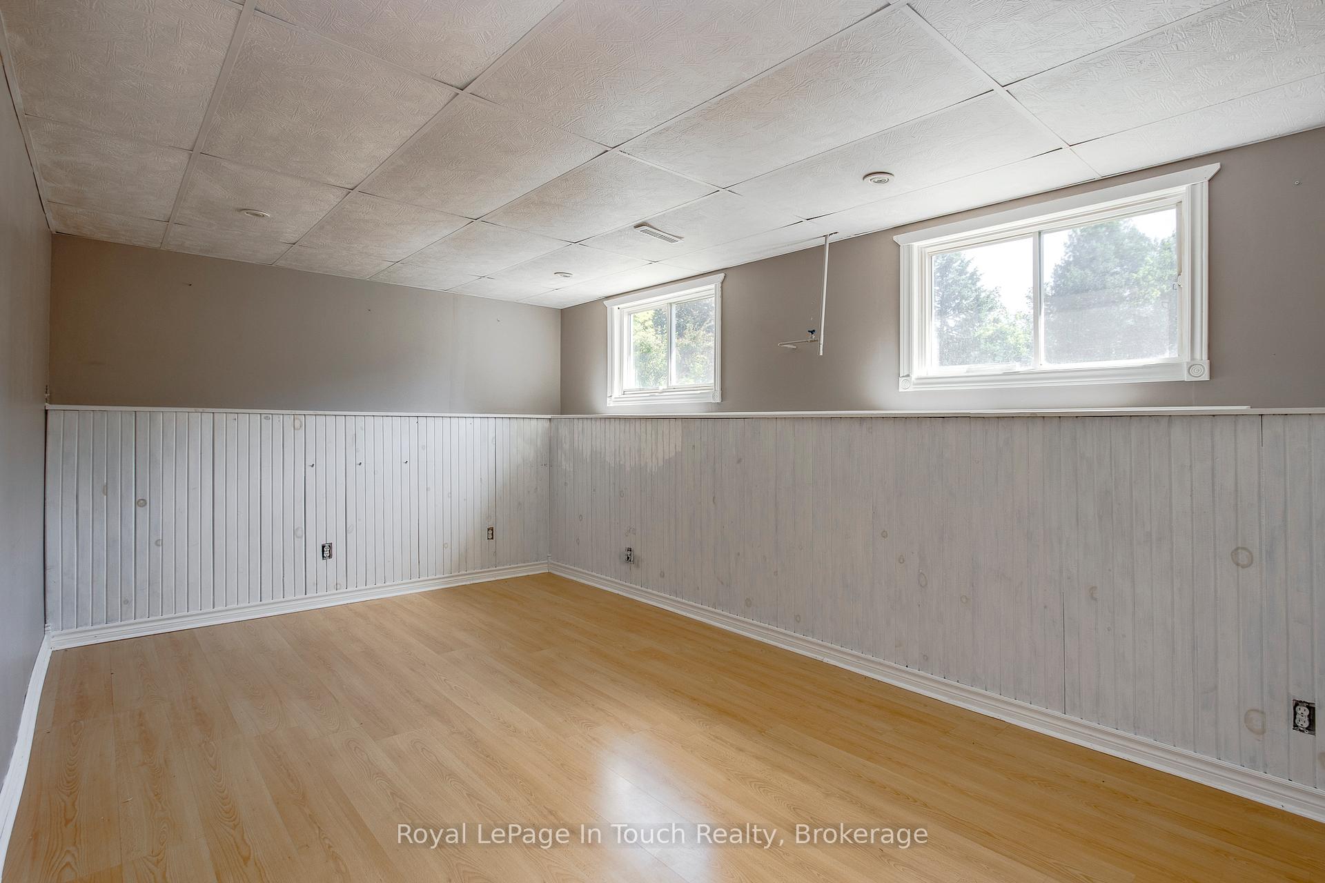 Photo 12 of 817 Birchwood Drive, Midland — HOMEH