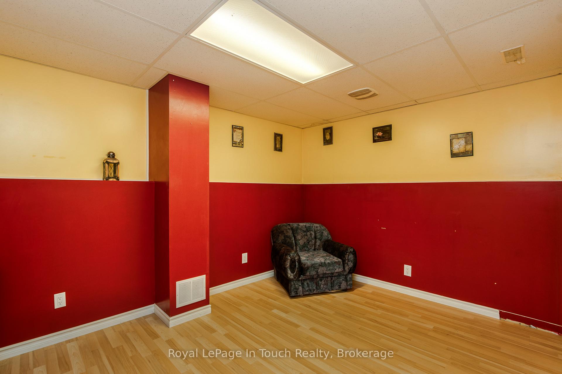 Photo 14 of 817 Birchwood Drive, Midland — HOMEH