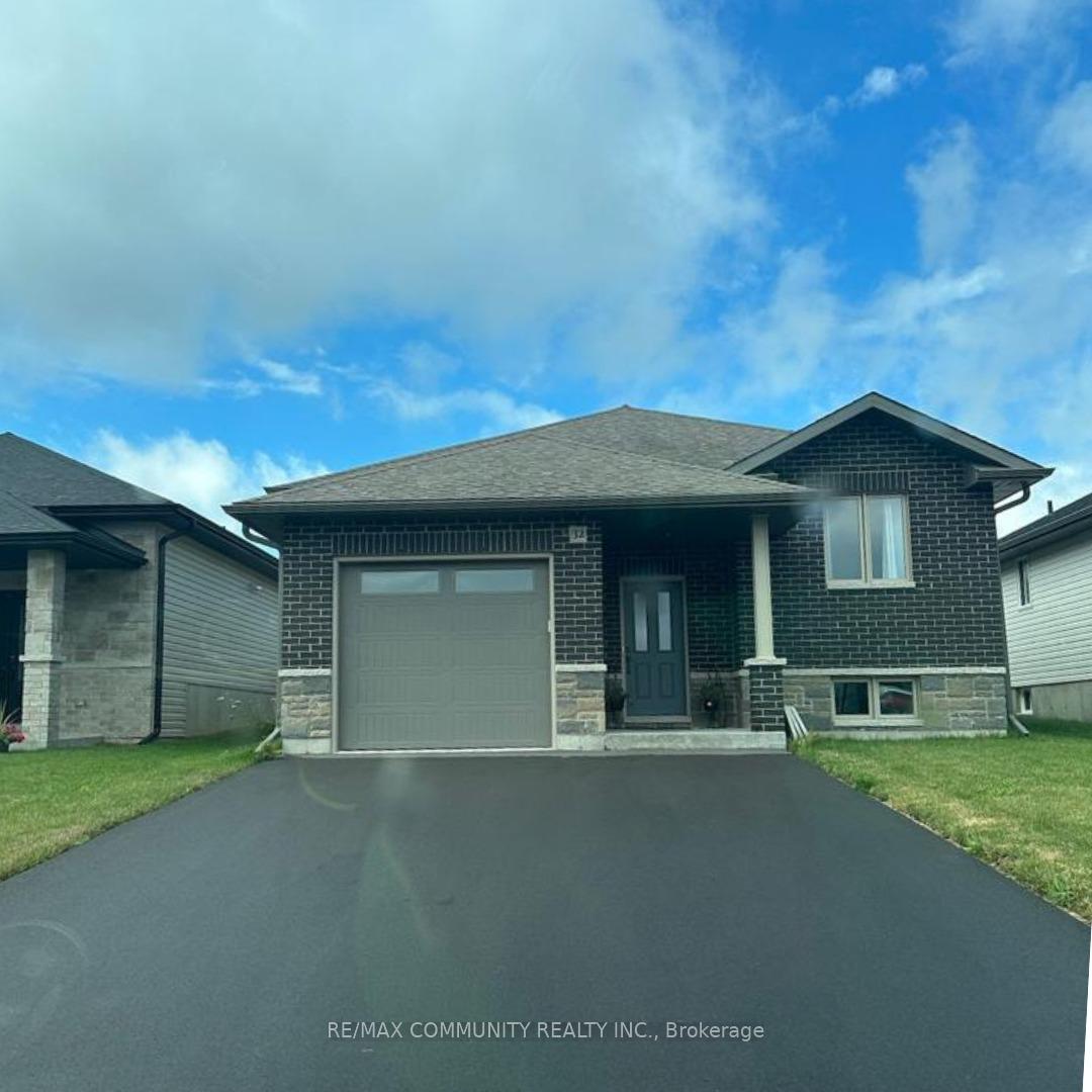 Photo 1 of 32 Cattail Crescent, Quinte West, Murray Ward — HOMEH
