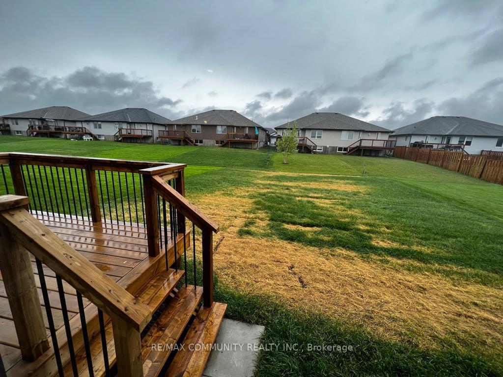 Photo 23 of 32 Cattail Crescent, Quinte West, Murray Ward — HOMEH