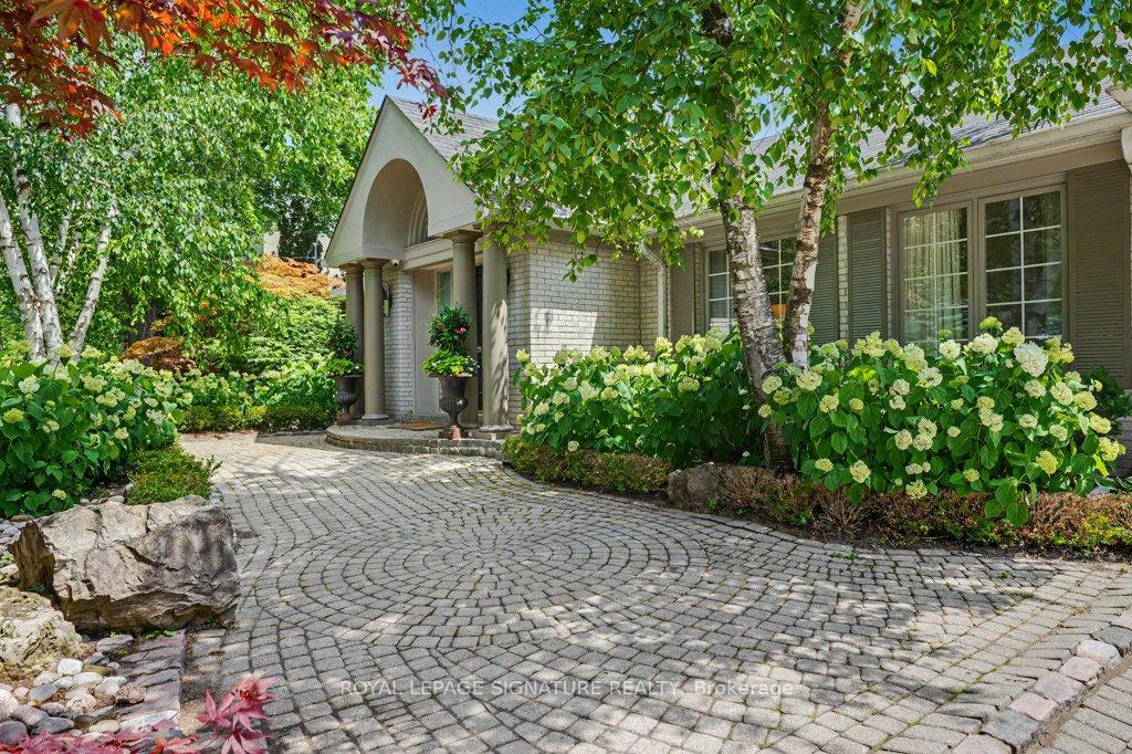 Photo 6 of 57 Wimpole Drive, North York, St. Andrew-Windfields — HOMEH