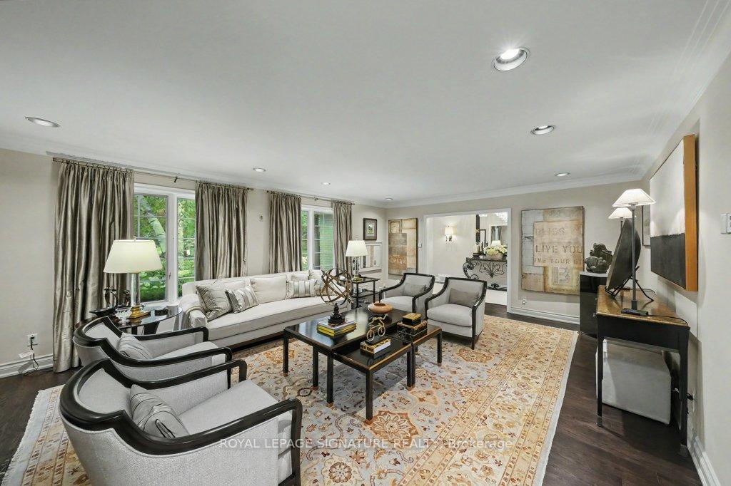 Photo 10 of 57 Wimpole Drive, North York, St. Andrew-Windfields — HOMEH