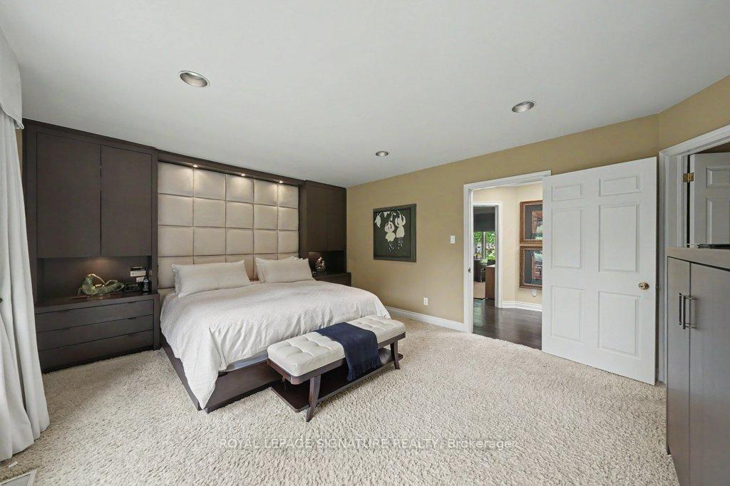 Photo 21 of 57 Wimpole Drive, North York, St. Andrew-Windfields — HOMEH