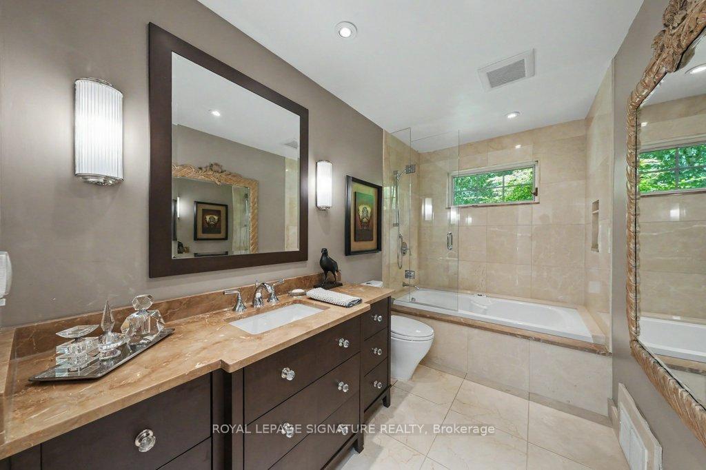 Photo 26 of 57 Wimpole Drive, North York, St. Andrew-Windfields — HOMEH