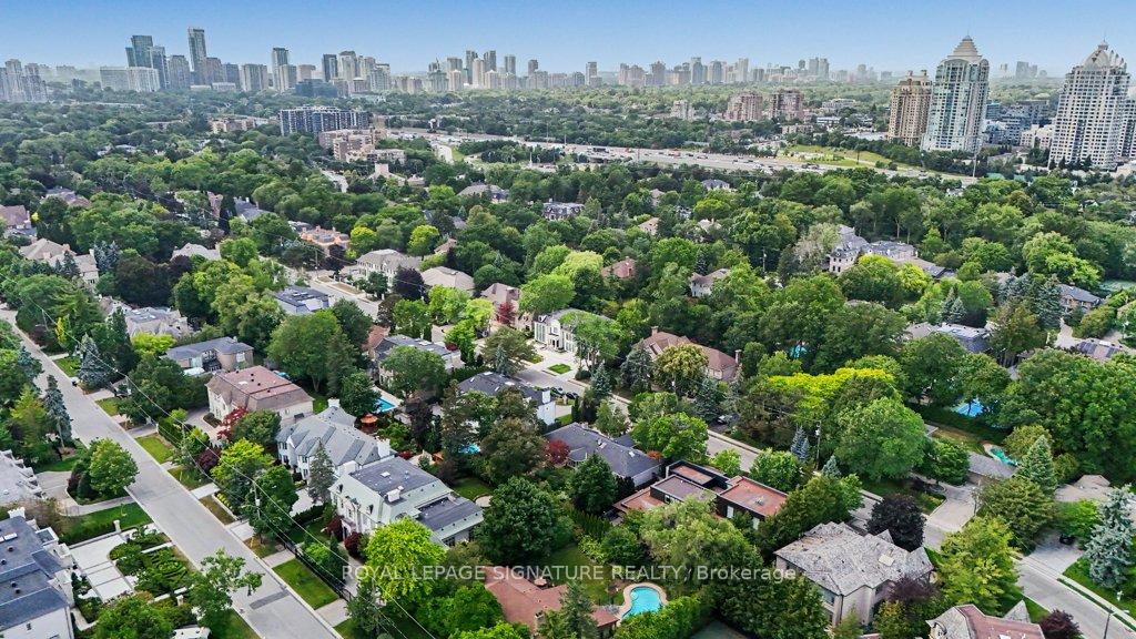 Photo 48 of 57 Wimpole Drive, North York, St. Andrew-Windfields — HOMEH