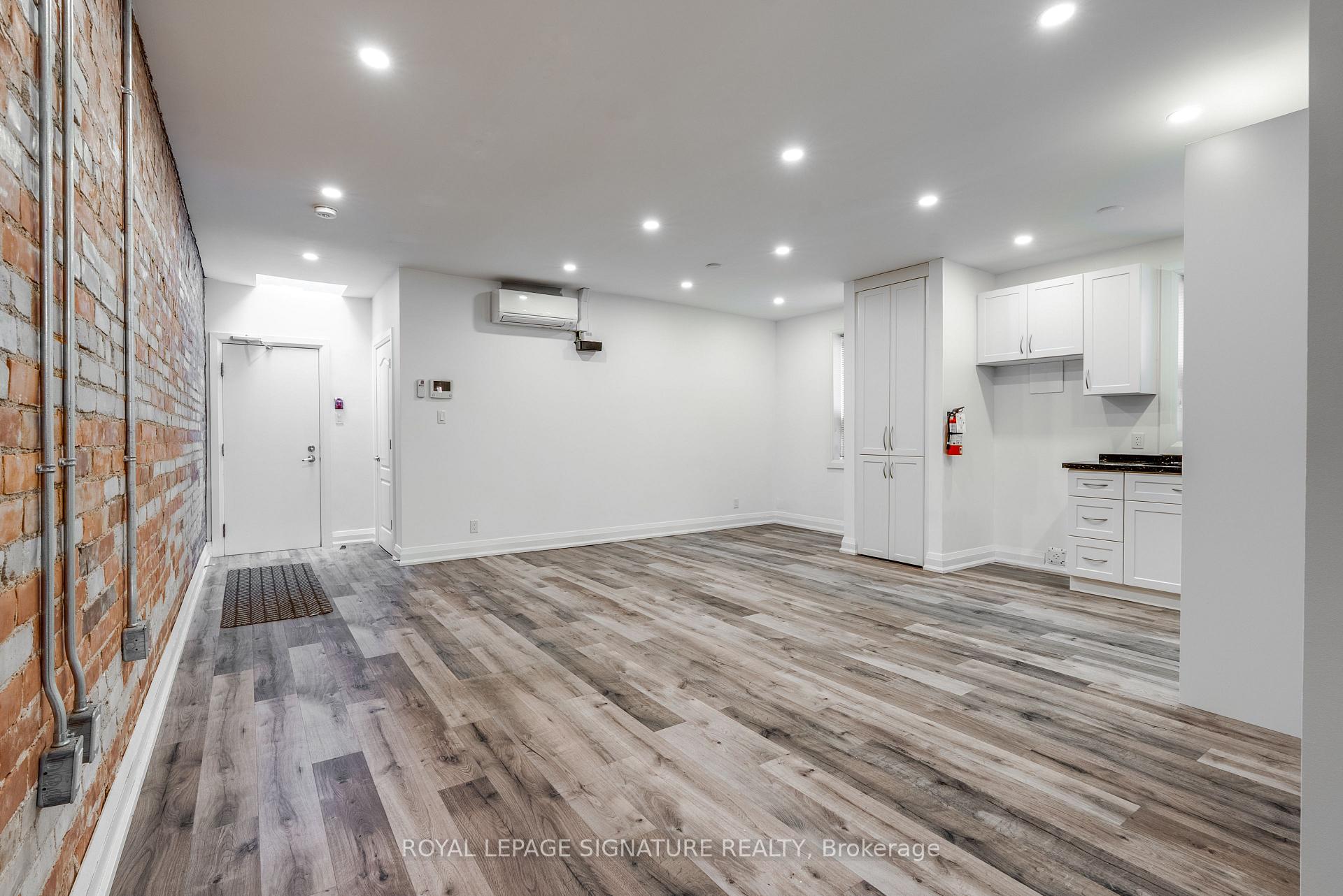 Photo 4 of Unit 2, 421 Danforth Avenue, Toronto, North Riverdale — HOMEH
