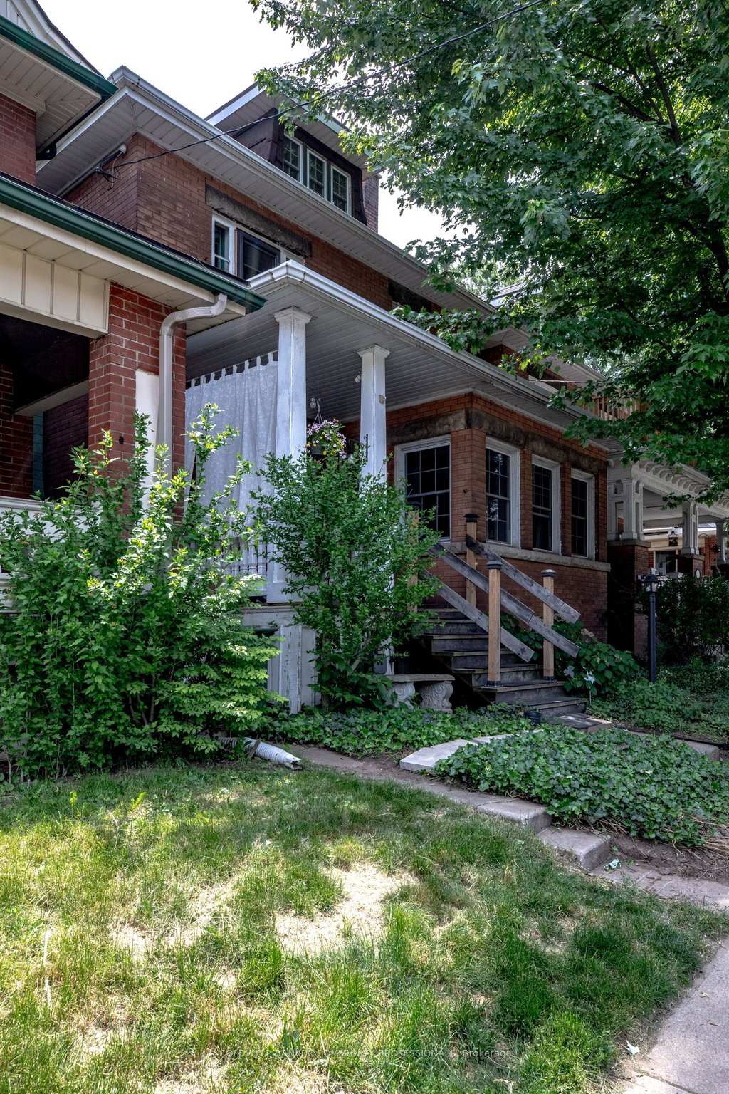 Photo 4 of 111 Spadina Avenue, Hamilton, Stipley — HOMEH