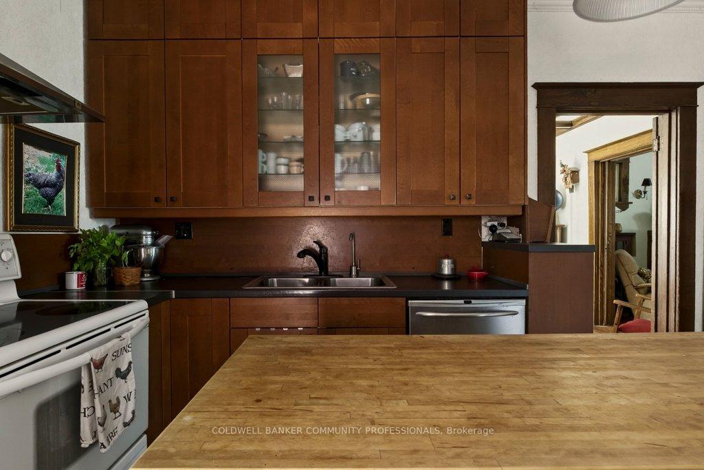 Photo 21 of 111 Spadina Avenue, Hamilton, Stipley — HOMEH