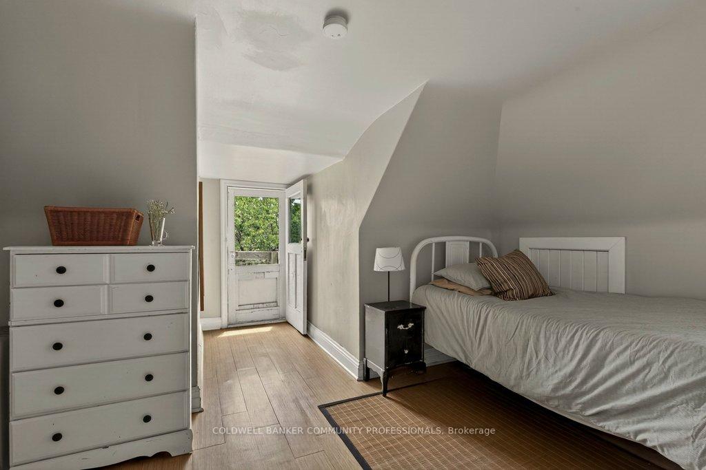 Photo 38 of 111 Spadina Avenue, Hamilton, Stipley — HOMEH