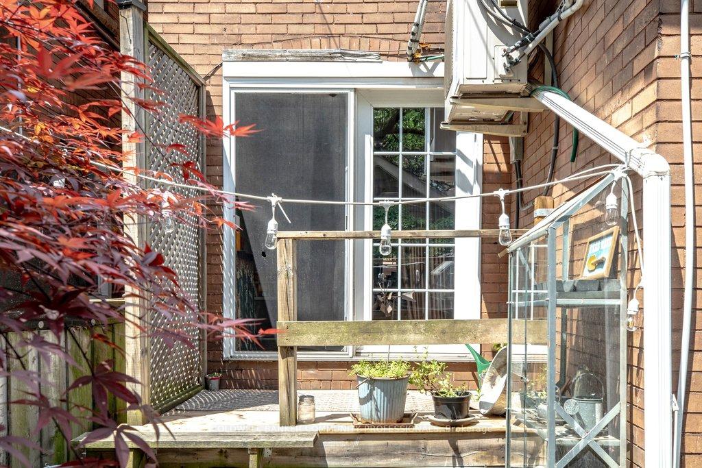 Photo 45 of 111 Spadina Avenue, Hamilton, Stipley — HOMEH