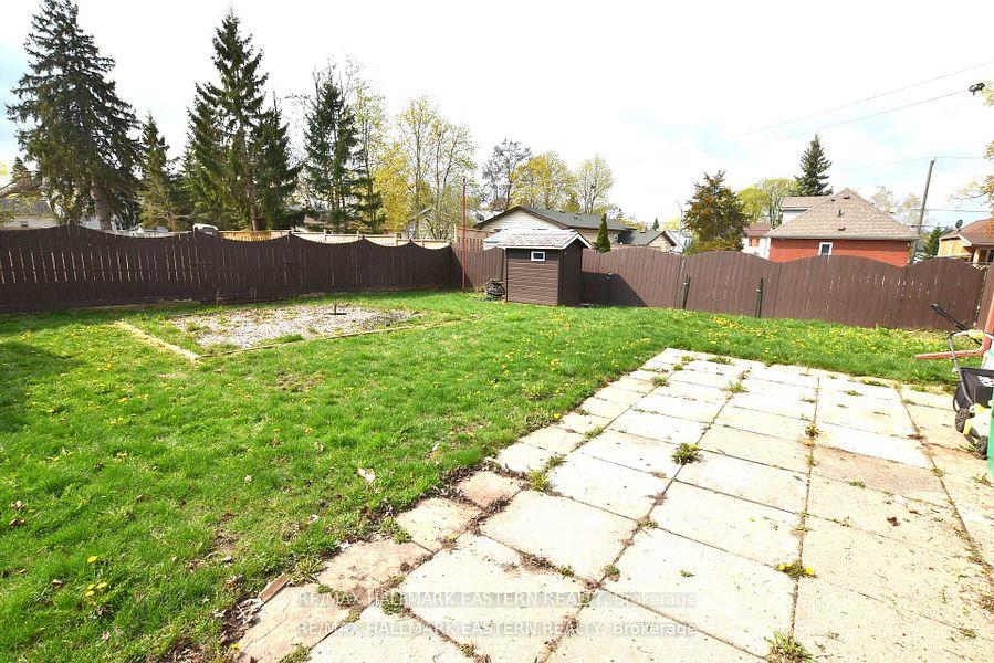 Photo 23 of 269 Aberdeen Avenue, Peterborough, Northcrest Ward 5 — HOMEH
