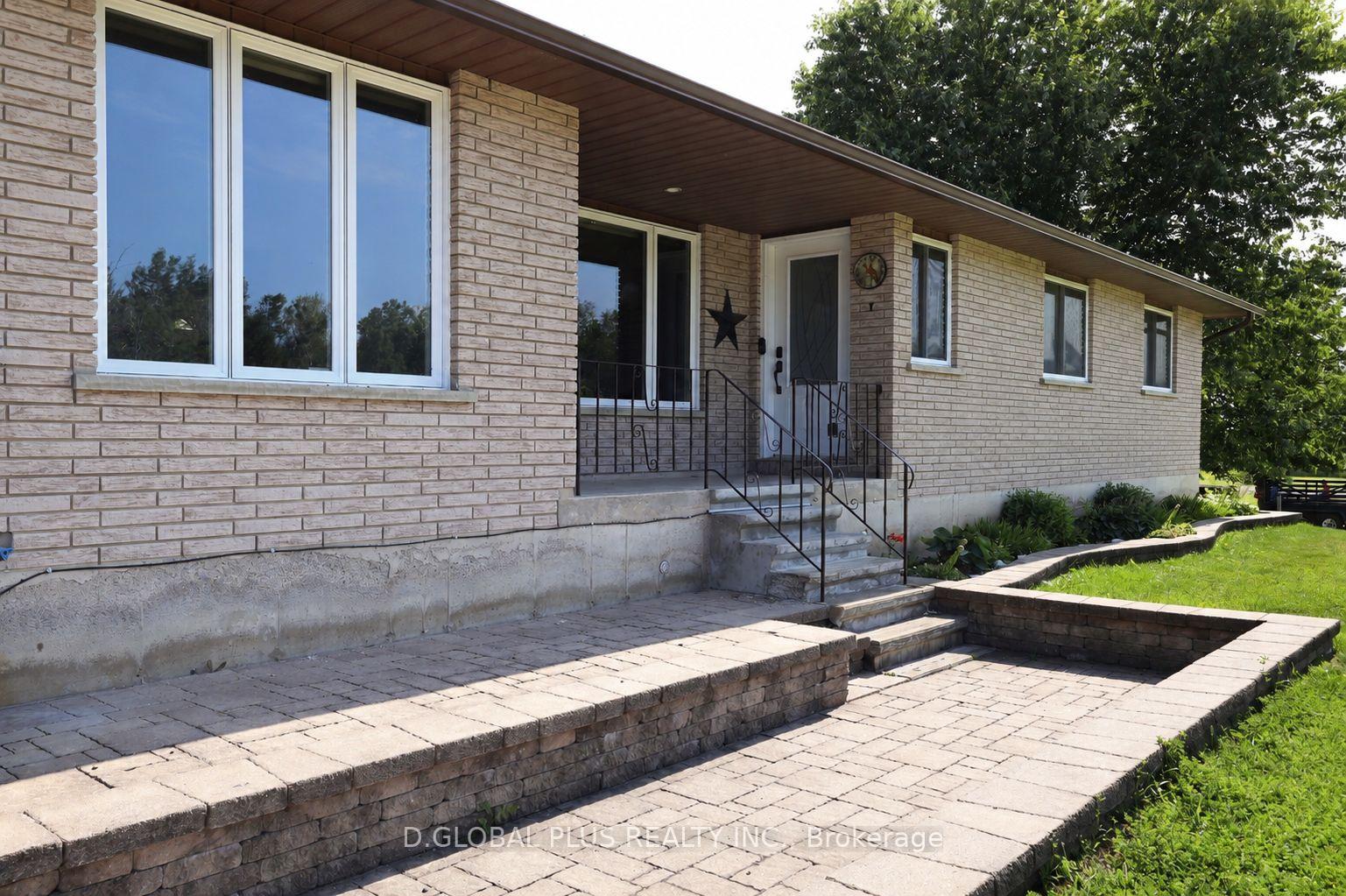 Photo 3 of 15628 Route 43, North Stormont, North Stormont (Finch) Twp — HOMEH