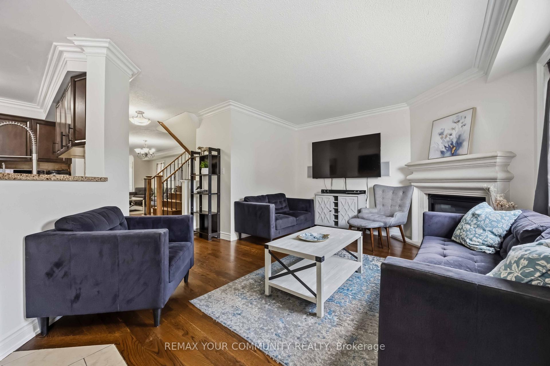 Photo 8 of 56 Hirst Avenue, Georgina, Keswick South — HOMEH