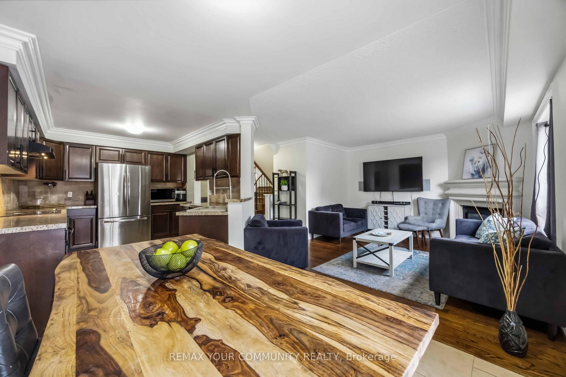 Photo 14 of 56 Hirst Avenue, Georgina, Keswick South — HOMEH