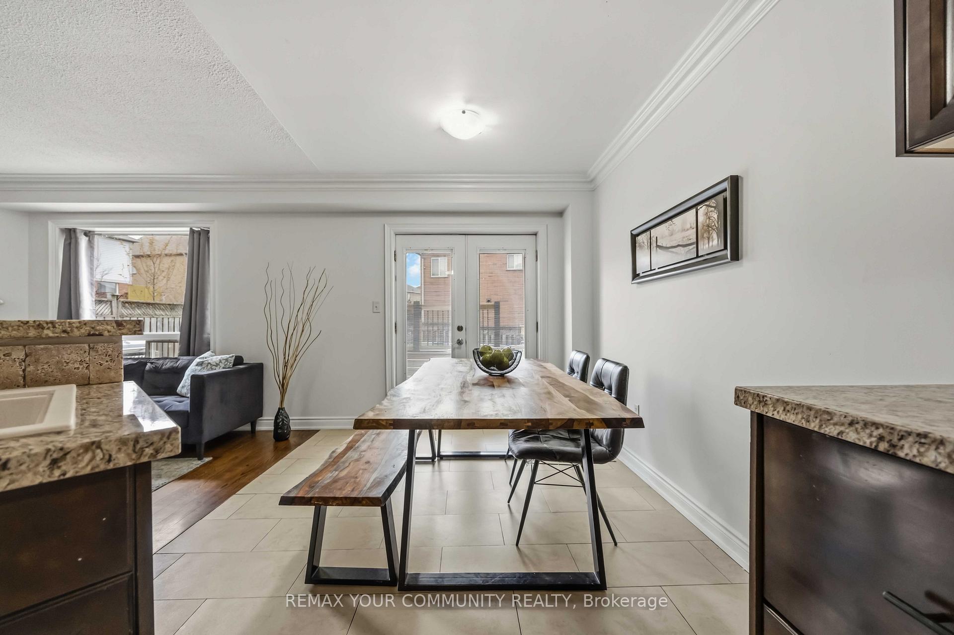 Photo 16 of 56 Hirst Avenue, Georgina, Keswick South — HOMEH