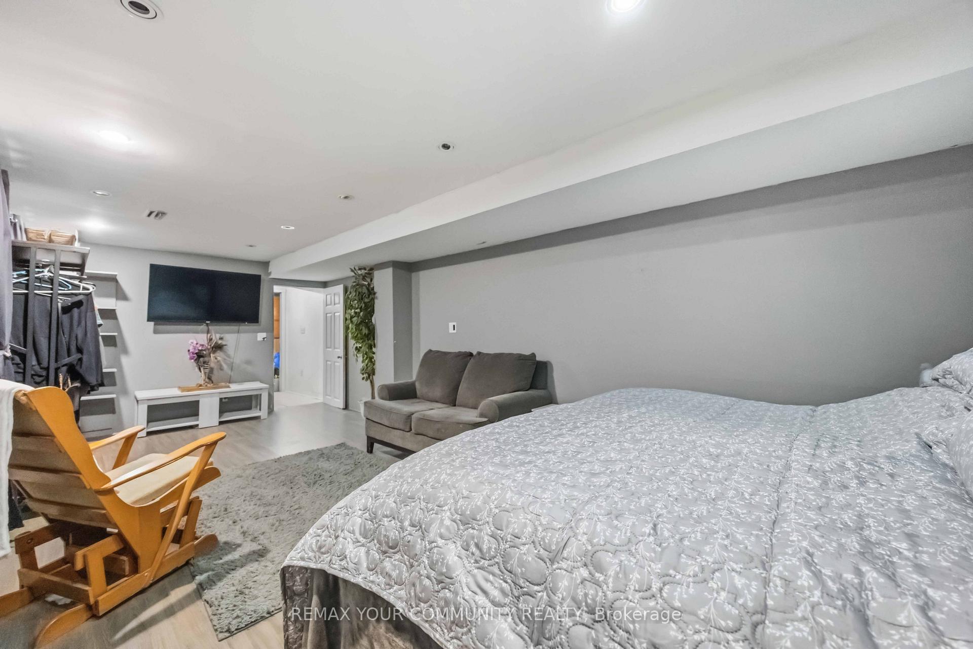 Photo 41 of 56 Hirst Avenue, Georgina, Keswick South — HOMEH