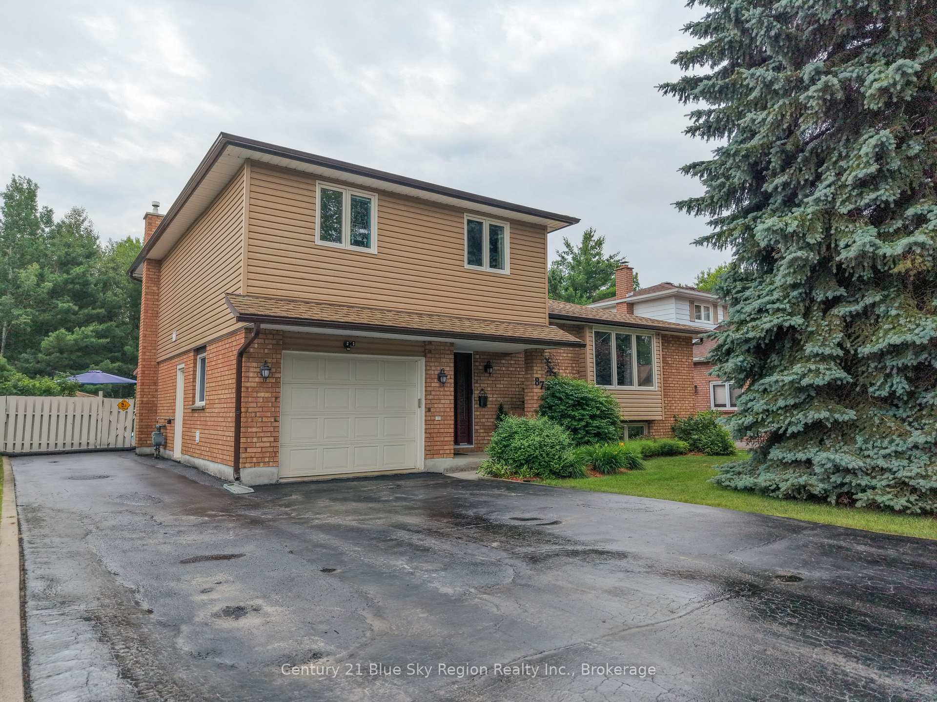 Photo 2 of 87 Labreche Drive, North Bay, Ferris — HOMEH