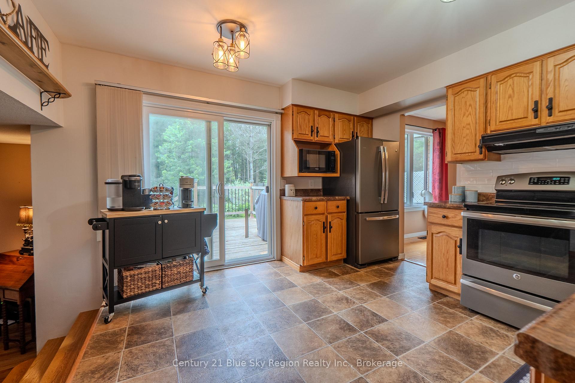 Photo 13 of 87 Labreche Drive, North Bay, Ferris — HOMEH