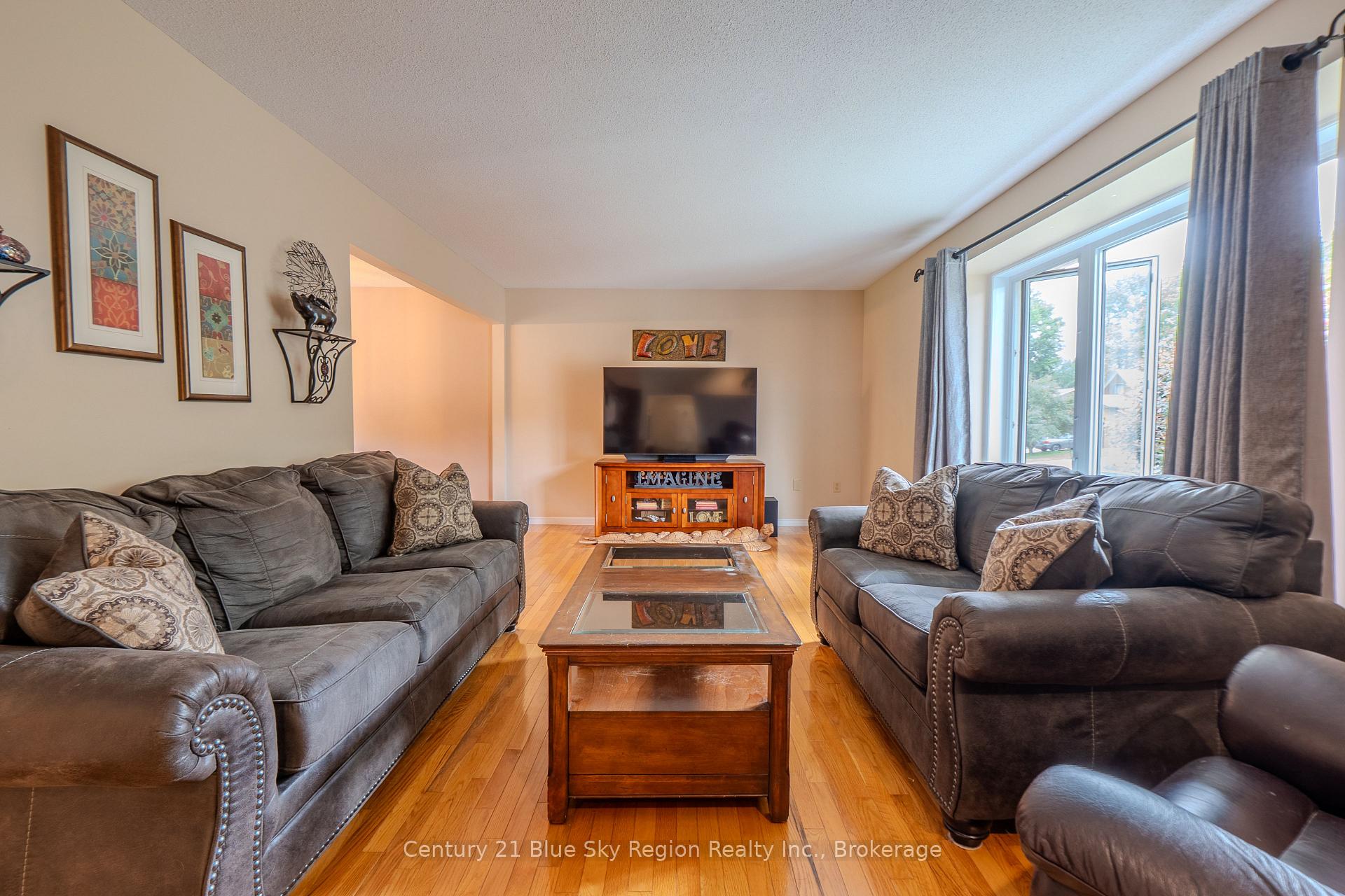 Photo 16 of 87 Labreche Drive, North Bay, Ferris — HOMEH