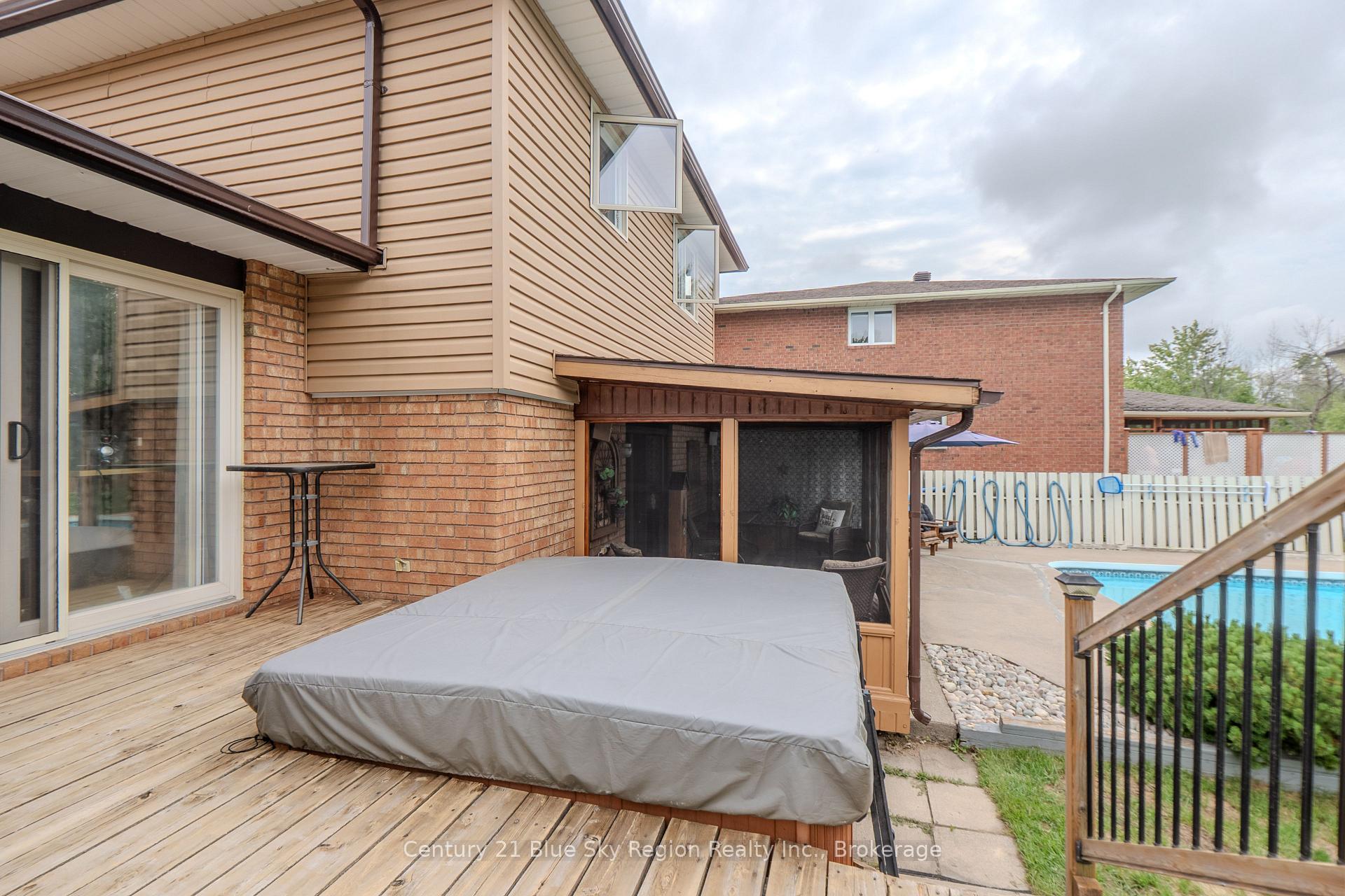 Photo 36 of 87 Labreche Drive, North Bay, Ferris — HOMEH