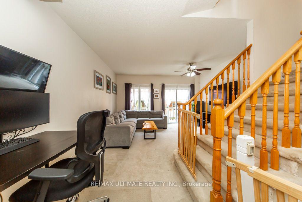 Photo 16 of 52 Bluewater Court, Etobicoke, Mimico — HOMEH