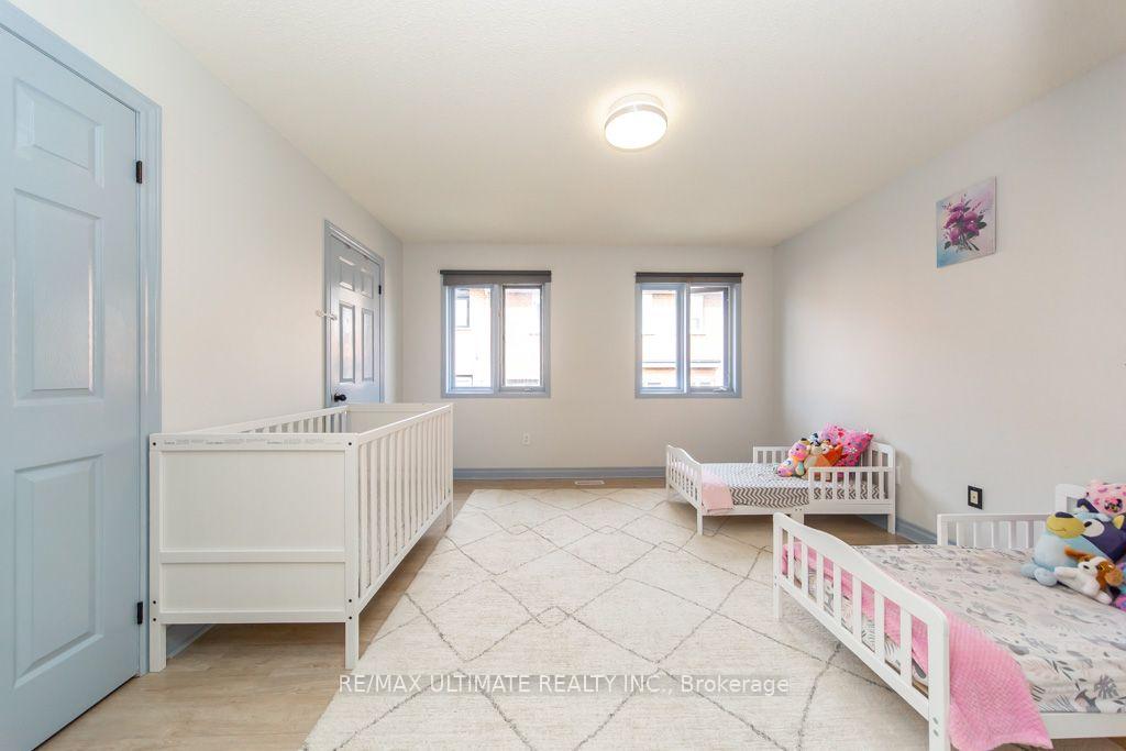 Photo 24 of 52 Bluewater Court, Etobicoke, Mimico — HOMEH