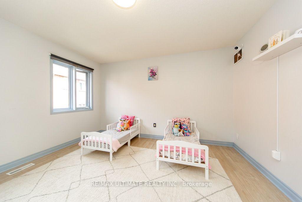Photo 25 of 52 Bluewater Court, Etobicoke, Mimico — HOMEH