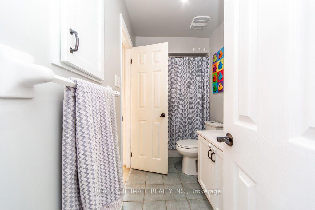 Photo 28 of 52 Bluewater Court, Etobicoke, Mimico — HOMEH