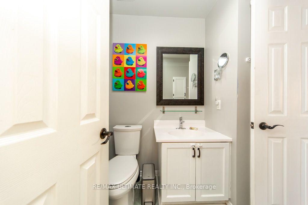 Photo 29 of 52 Bluewater Court, Etobicoke, Mimico — HOMEH