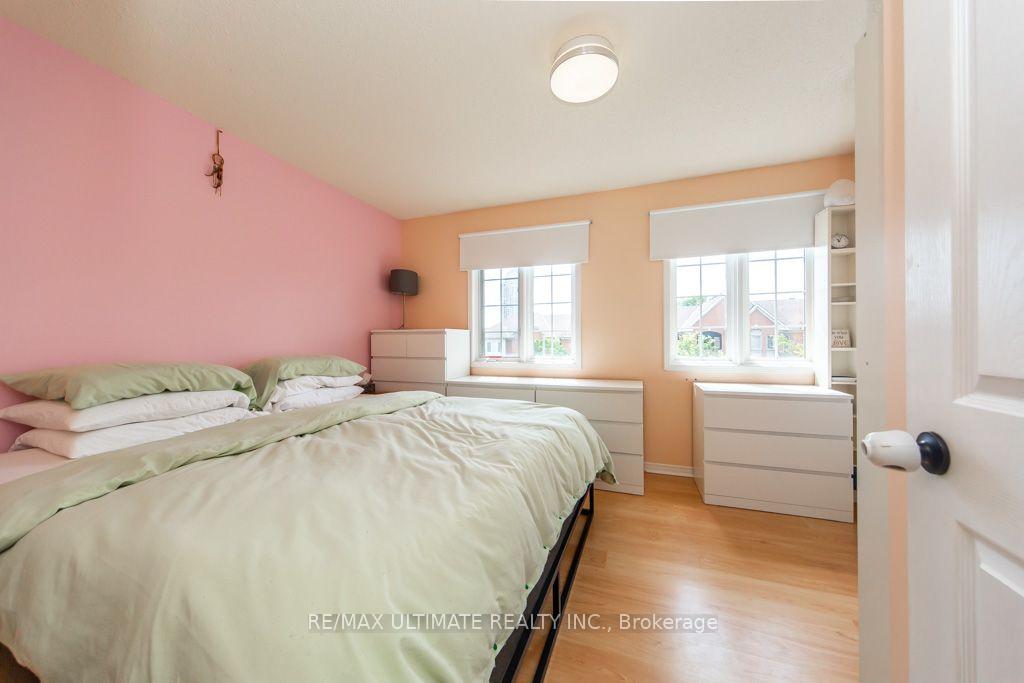 Photo 31 of 52 Bluewater Court, Etobicoke, Mimico — HOMEH
