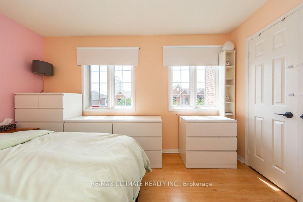 Photo 32 of 52 Bluewater Court, Etobicoke, Mimico — HOMEH