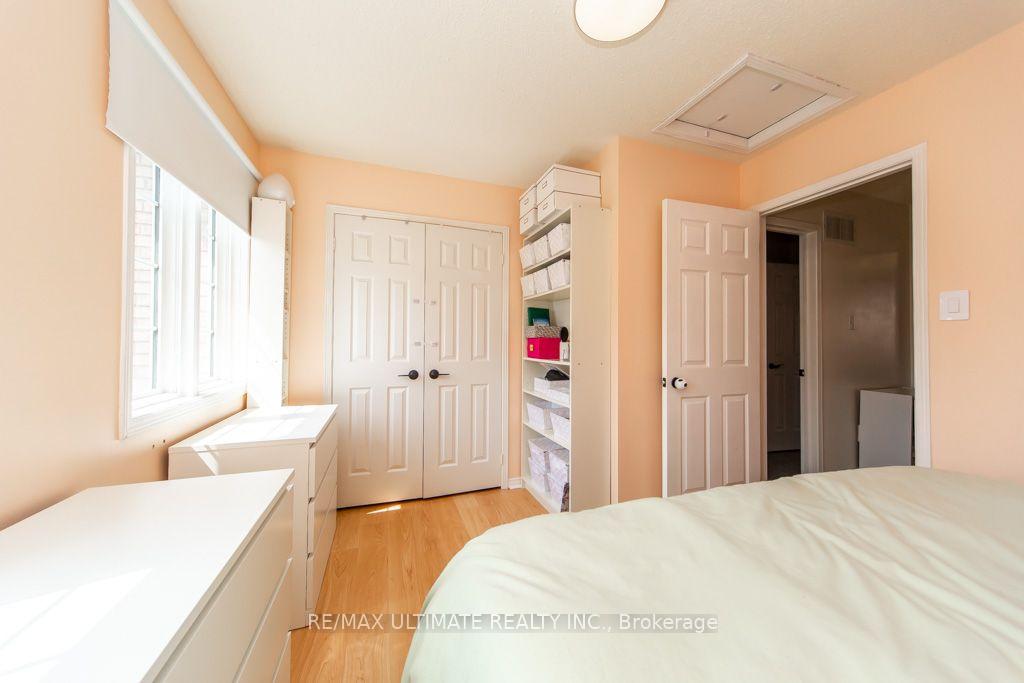 Photo 33 of 52 Bluewater Court, Etobicoke, Mimico — HOMEH