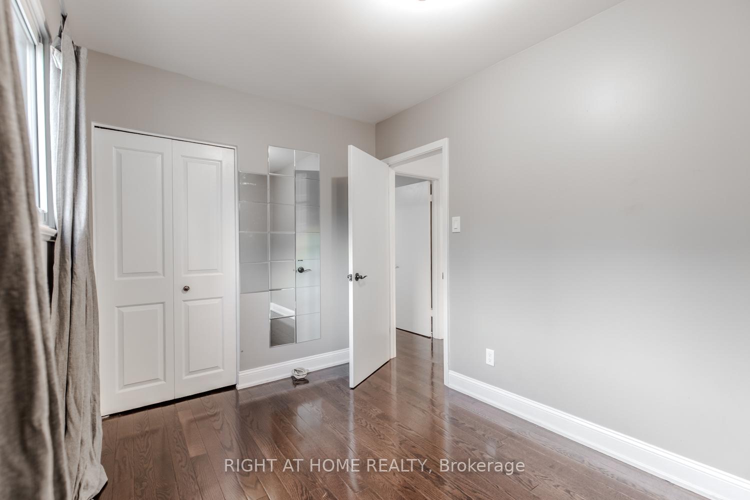 Photo 22 of 12 Murellen Crescent, North York, Victoria Village — HOMEH
