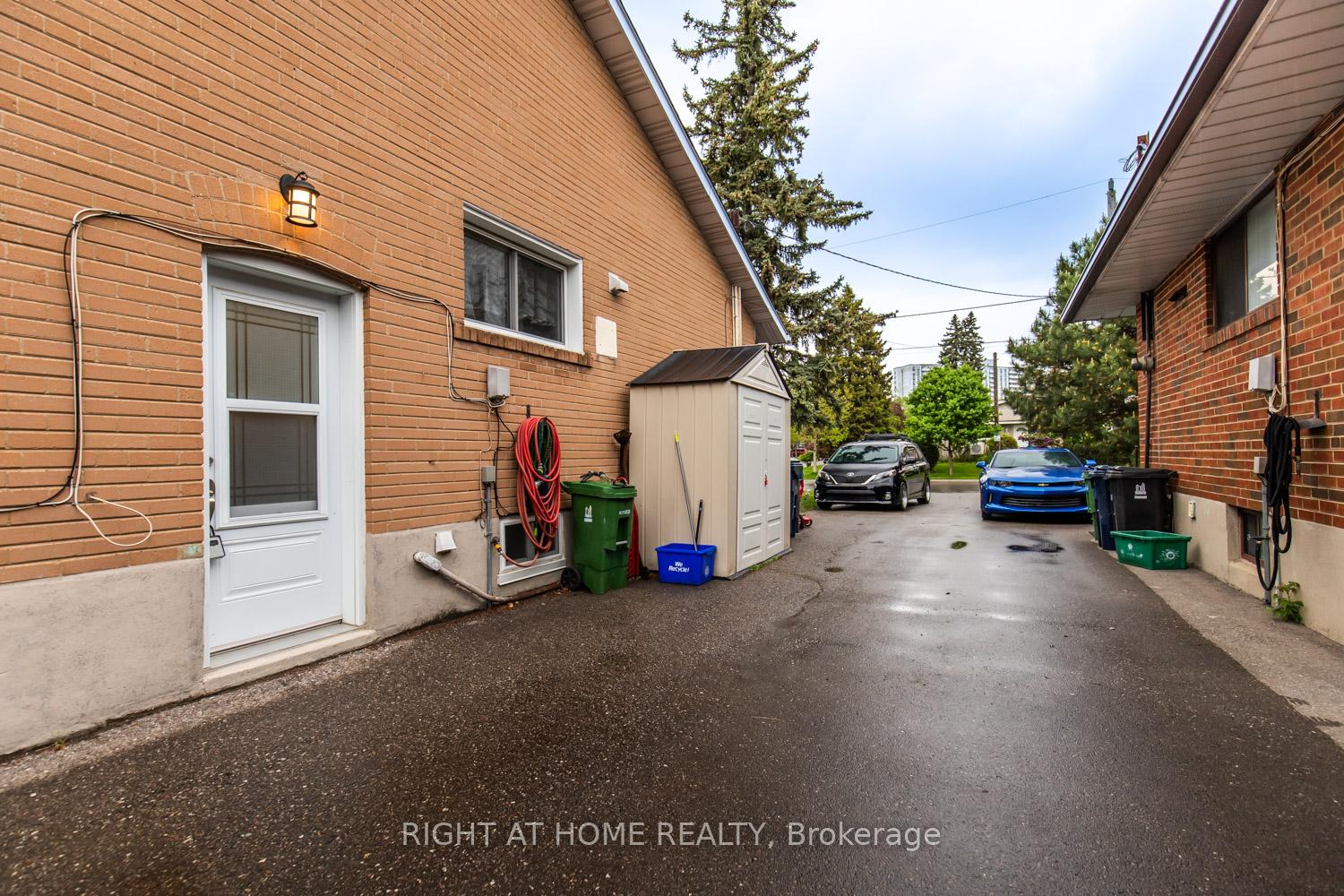 Photo 28 of 12 Murellen Crescent, North York, Victoria Village — HOMEH
