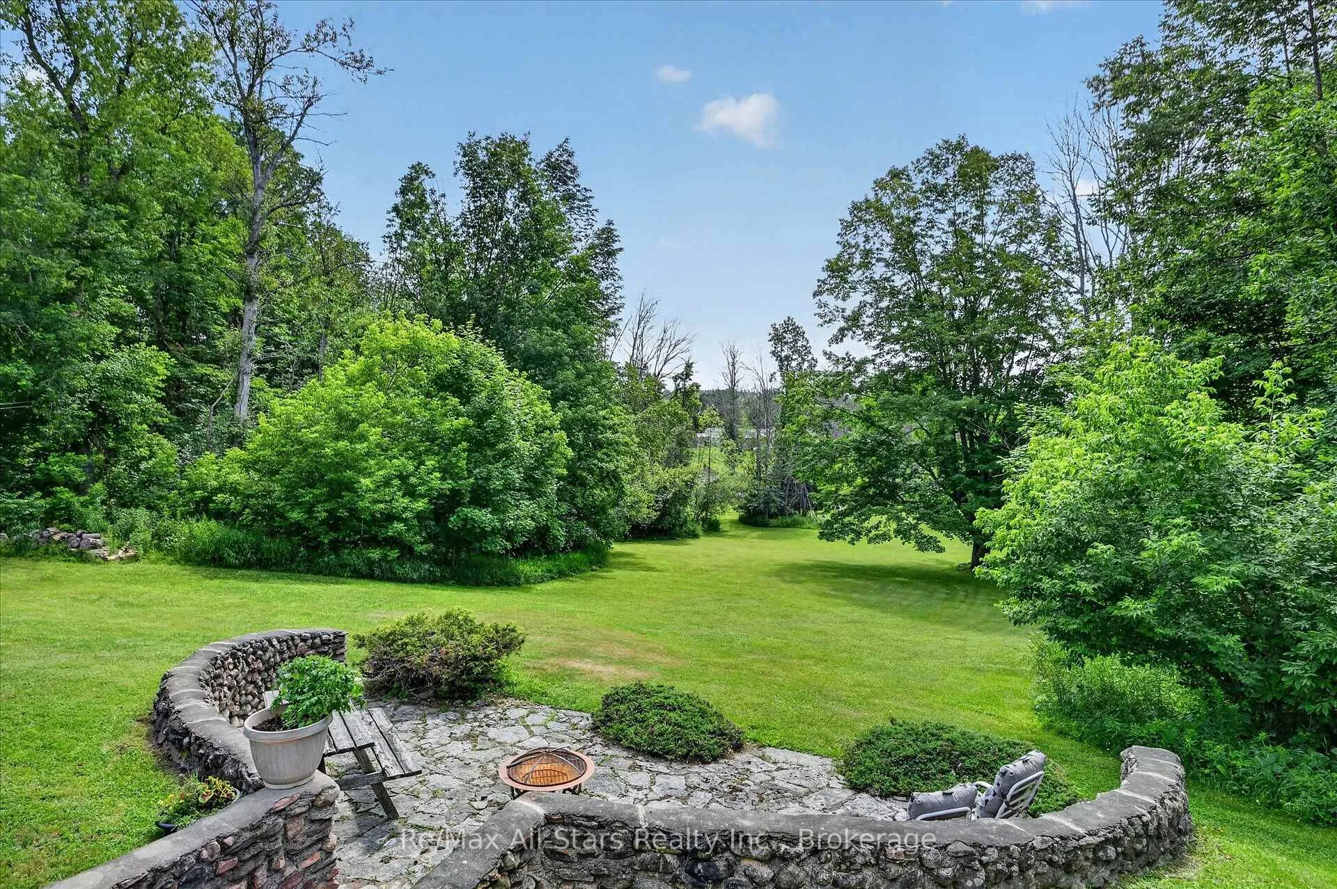 Photo 6 of 85 Grandy Road, Kawartha Lakes, Coboconk — HOMEH