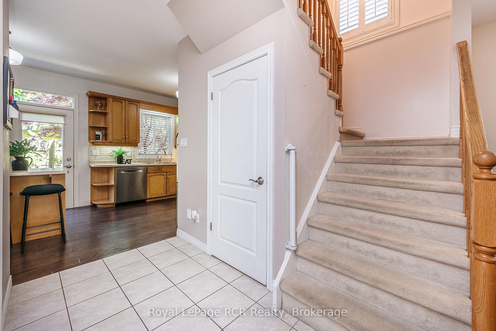 Photo 10 of 5 Mcmaster Road, Orangeville — HOMEH