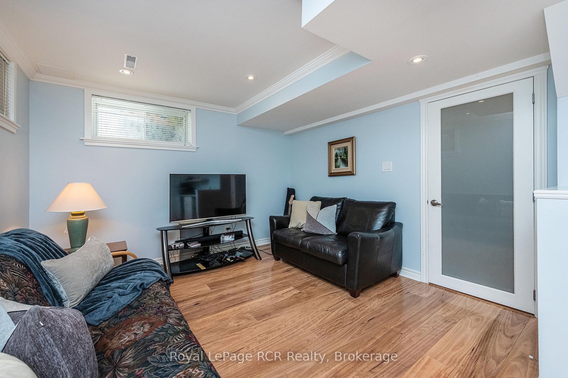 Photo 39 of 5 Mcmaster Road, Orangeville — HOMEH