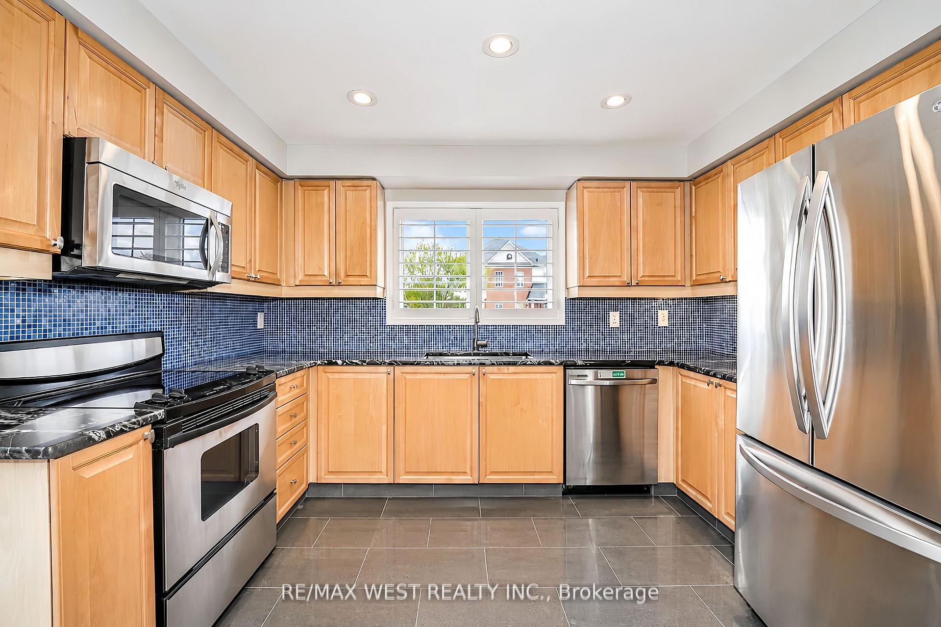 Photo 7 of 112 Handley Crescent, Ajax, South East — HOMEH
