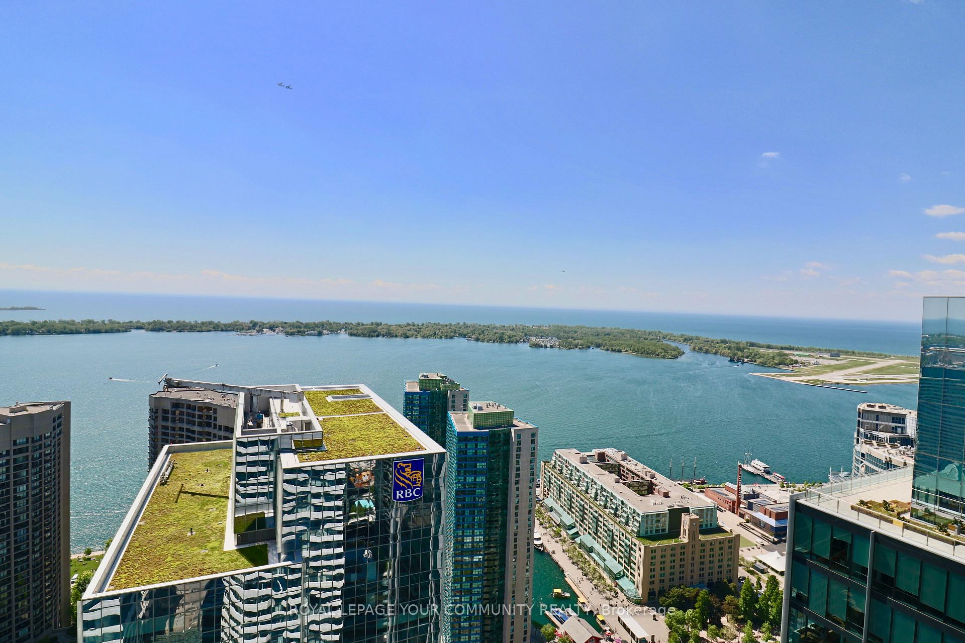 Photo 2 of Unit 5207, 100 Harbour Street, Toronto, Waterfront Communities — HOMEH