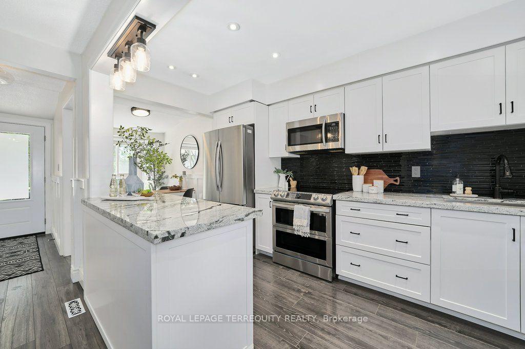 Photo 4 of 57 Renfield Crescent, Whitby, Lynde Creek — HOMEH
