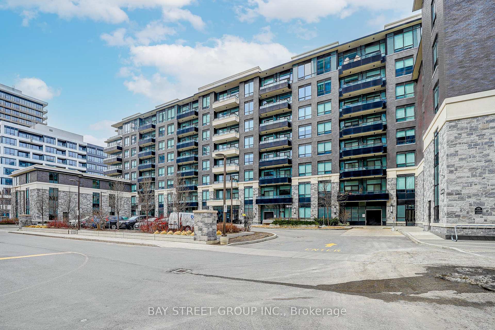 Photo 2 of Unit 531, 25 Water Walk Drive, Markham, Unionville — HOMEH