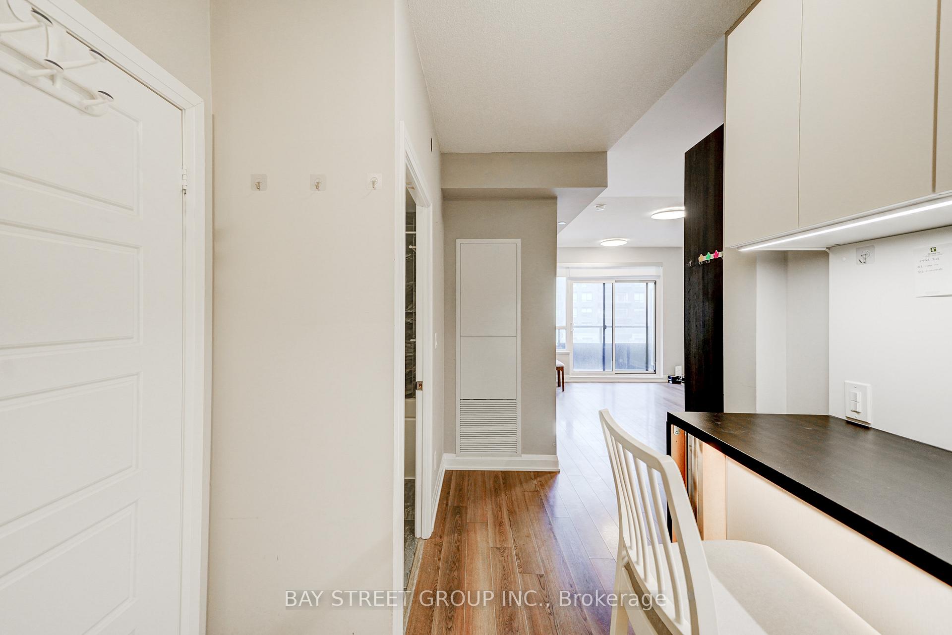 Photo 12 of Unit 531, 25 Water Walk Drive, Markham, Unionville — HOMEH