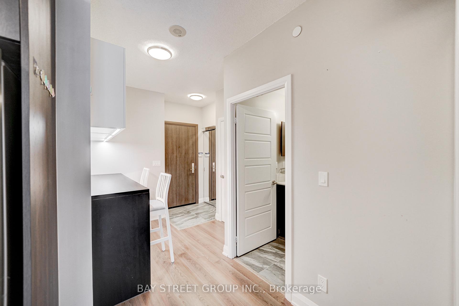 Photo 14 of Unit 531, 25 Water Walk Drive, Markham, Unionville — HOMEH