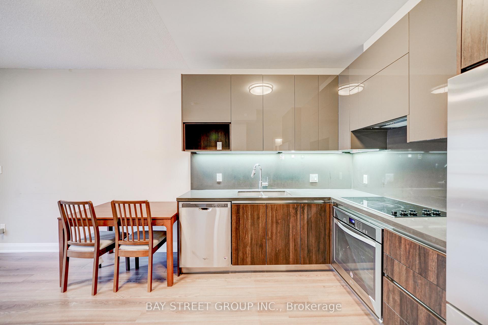 Photo 16 of Unit 531, 25 Water Walk Drive, Markham, Unionville — HOMEH